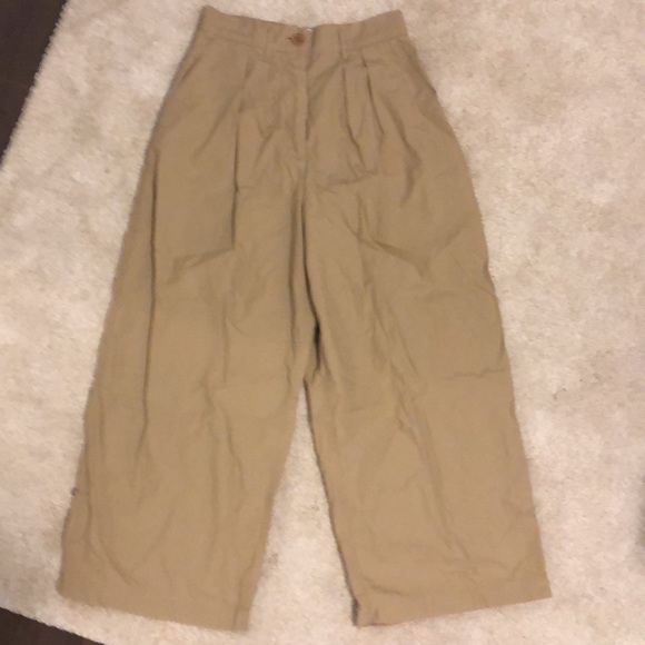 Aritzia Wilfred top and pants - Picture 2 of 2